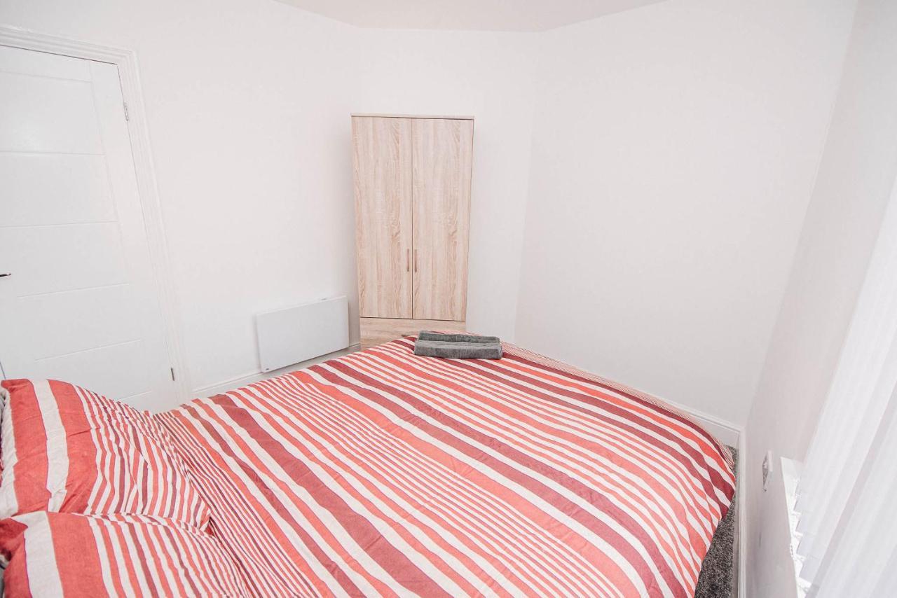 Florence Avenue, 2 Holiday home